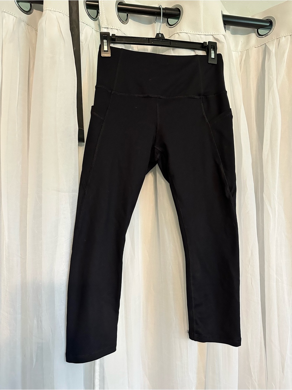 RBX women’s  Active Capri Leggings w/ Pockets